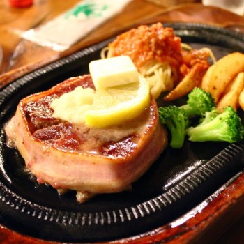 ふりっぱーのステーキ