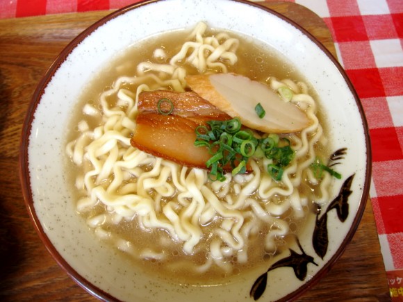 ヨナーズ沖縄そば350円
