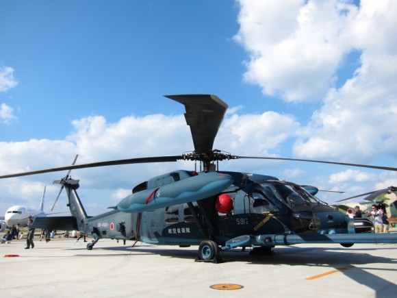 UH-60Jヘリ